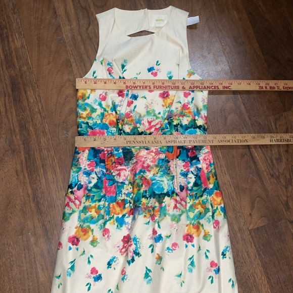 Maeve by Anthropologie floral dress - size 2 - excellent condition - Picture 8 of 12